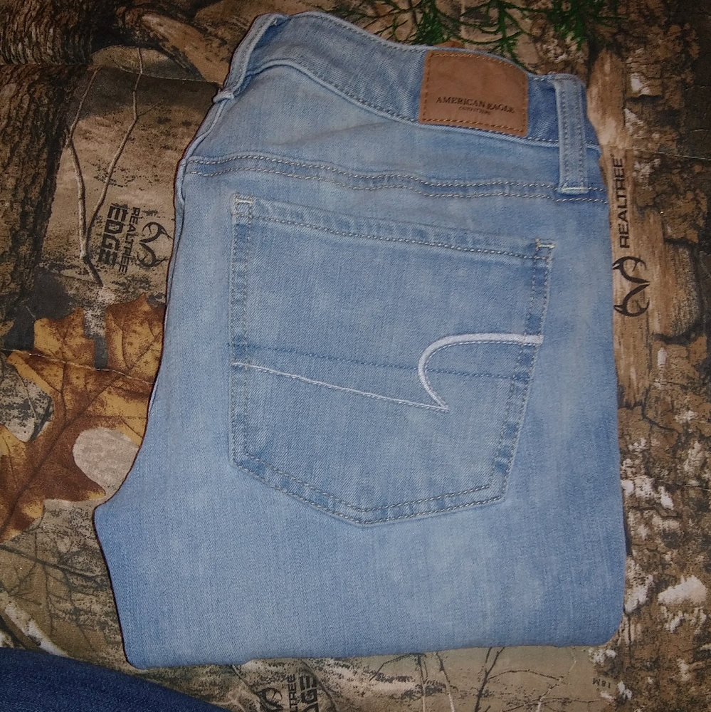 SOLD LOCAL SIZE 2 AE SKINNY - JEGGING Bleach Splat